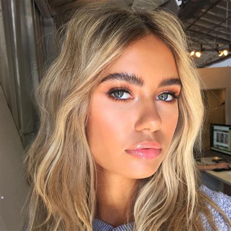 blonde hair makeup honey blonde hair blonde hair blue eyes hair inspo hair inspiration