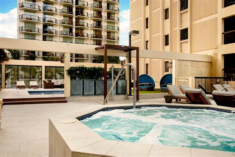 Aston Waikiki Beach Tower Pool Pictures And Reviews Tripadvisor