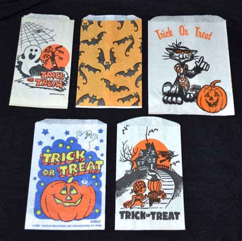 Set Of 5 Halloween Candy Trick Or Treat Paper Bags From