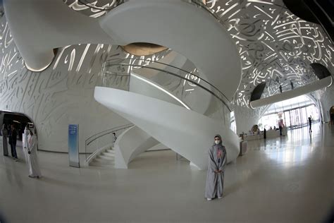 À Dubaï Linauguration Dun Nouveau Musée Donne Un Aperçu