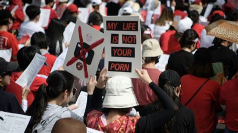 S Korea Women Protest ‘spycam Porn In Mass Rally Daily Times