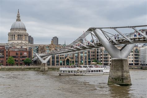 Millenium Bridge London Foto And Bild London World Natur Bilder Auf