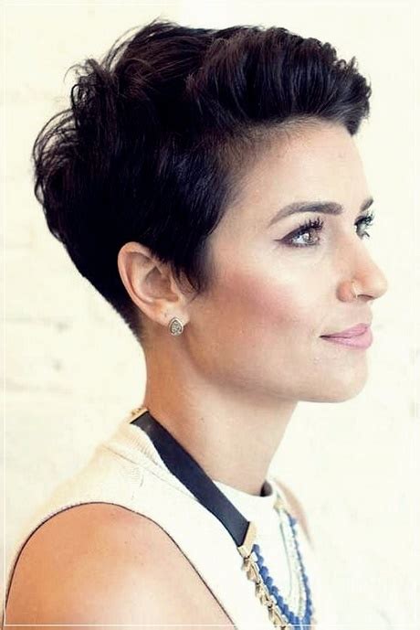 sexy short hairstyles 2020