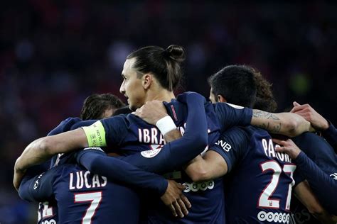Ибрагимович златан (ibrahimovic zlatan) футбол нападающий швеция 03.10.1981. Zlatan Ibrahimovic: Abschied bei Paris St. Germain (Fotos ...