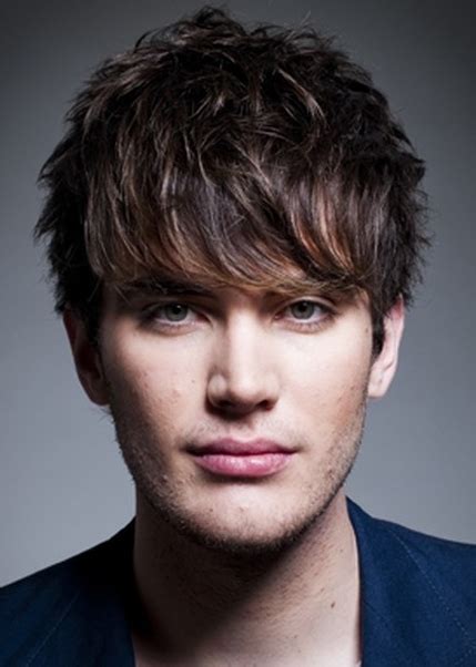 Your hair should be at least six inches in length to get the bun. 2014 Modern Hairstyles for Men | 2019 Haircuts, Hairstyles ...