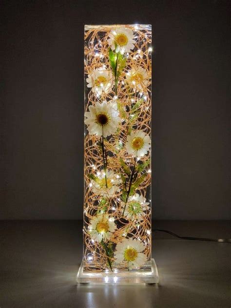 Daisy Light Resin Light Sculpture Pressed Flower Art Etsy Light