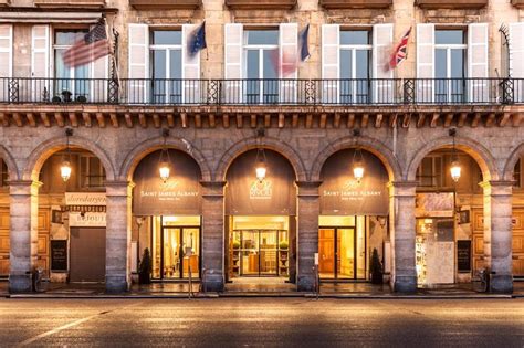 Implanté au coeur du paris historique, le palais vivienne propose 500m2 à la location réparti en 5 salons dont 3 en enfilade. Evénementiel hôtellerie luxe : ce lieu pour un séjour VIP ...