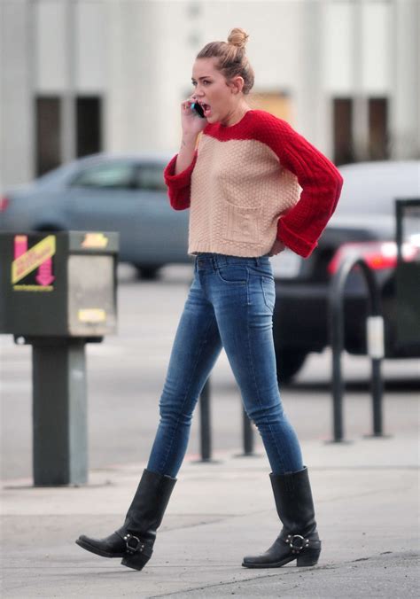 Miley Cyrus In Jeans 03 Gotceleb