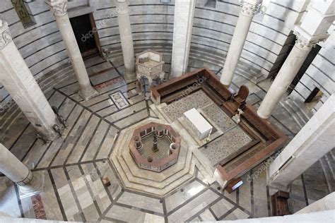 Inside The Baptistery Of Pisa Tuscany Italy — Stock Photo