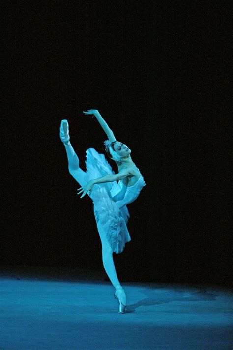 Svetlana Zakharova As Odette In Bolshoi Ballets Production Of Swan
