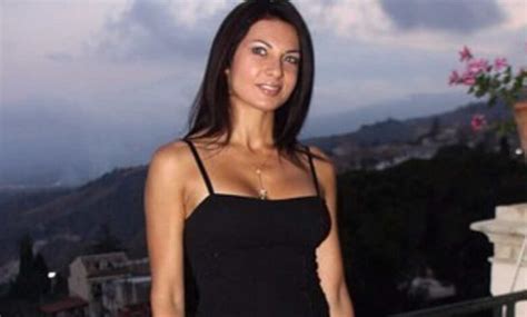 Chi è Nadia Bengala Tutto Sullex Miss Italia Figli Marito Età Largomento Quotidiano
