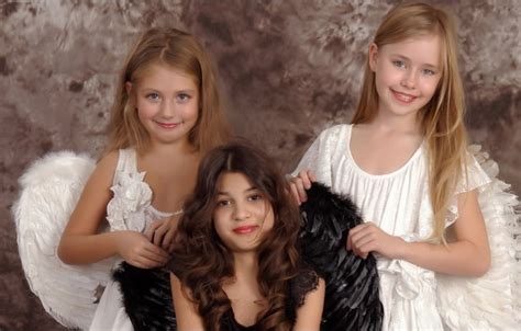 Download Photo Wallpaper Smile Girls Three Angels Dolls Teen