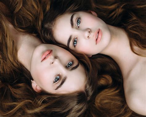 Wallpaper Model Portrait Looking At Viewer Brunette Twins Sisters Two Women Face
