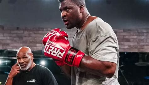 Francis Ngannou Says He Thinks Tyson Fury Cheated With His Gloves Hot