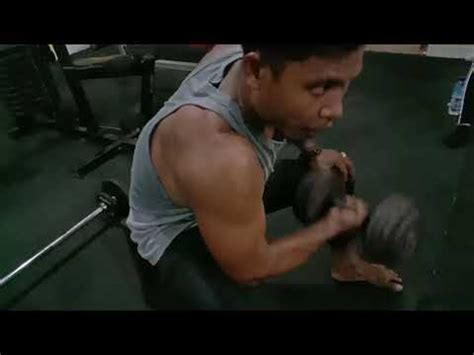 Cara Membentuk Otot Triceps Dan Biceps Di Gym Youtube
