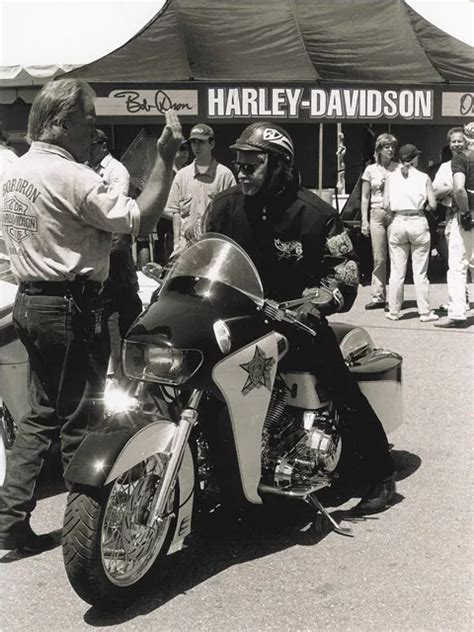Harley Davidson Dealers Bob Tracey Dron Retire Hot Bike Magazine