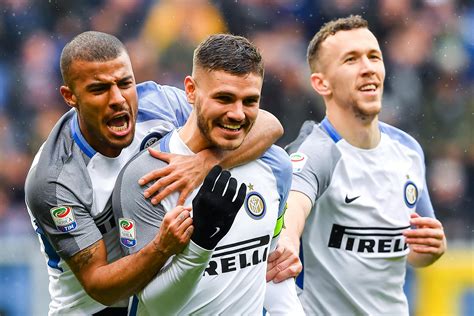 Serie A: il Napoli vince e accorcia sulla Juve, cinquina ...