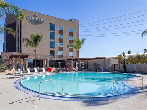 Country Inn And Suites Commercial Pool Design And Construction In Anaheim