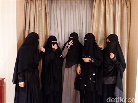 komunitas niqab squad dan tekad hapus stigma buruk wanita bercadar