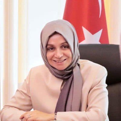 Leyla Şahin Usta Kimdir Kaç Yaşında Nereden Milletvekili Adayı