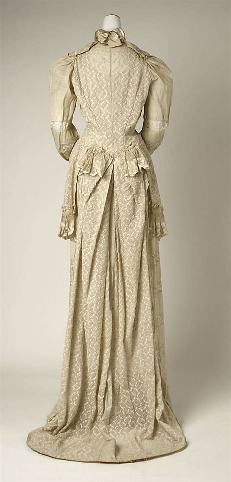 White Cotton Tea Gown With Lace Insets Back American Early 1890s