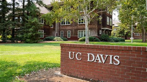 Uc Davis Is Offering Students To Staycation For Spring Break Cnn