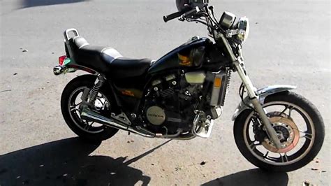 The honda magna was a cruiser motorcycle made from 1982 to 1988 and 1994 to 2003 and powered by honda's v4 engine taken from the vf/vfr. 1982 Honda Magna V45 - YouTube