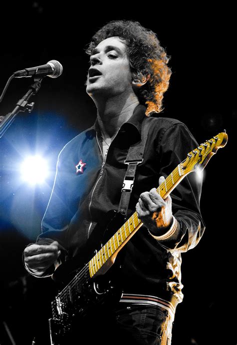 Gustavo, our most important song. Gustavo Cerati Stage - Maldito Paparazzo