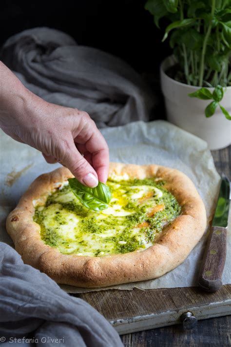 Pizza senza glutine col bordo ripieno - Cardamomo & Co.