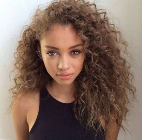 Amazing coupe cheveux court boucle afro #13: Coiffure cheveux metisse