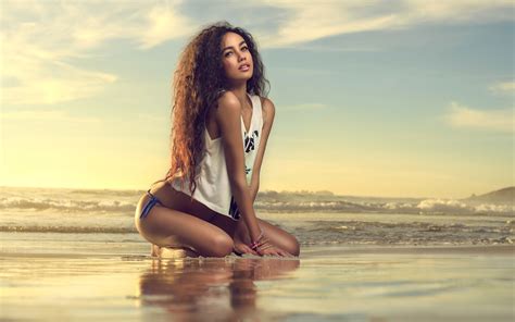 Wallpaper Sunlight Women Outdoors Sea Long Hair Brunette Sitting