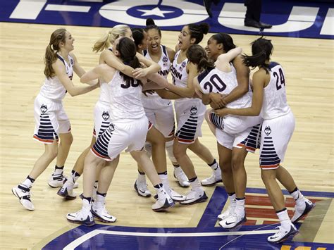 Uconn Powers To Historic Ncaa Championship Win Over Syracuse Mpr News