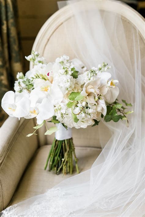30 Orchid Bouquet Ideas For Brides And Bridesmaids