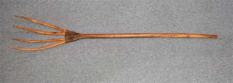Fantastic 19thc Hand Made Hay Fork From Pennsylvania At 1stdibs Hand