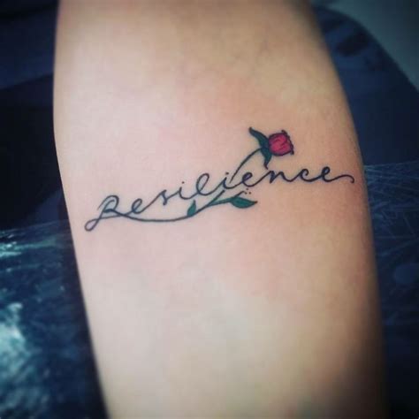 Desde diseños tribales, maoríes y geométricos, hasta tatuajes de animales, frases y figuras, son las que puedes plasmar en esta extremidad alargada de tu cuerpo. Resultado de imagem para tatuagem beija flor resiliencia ...