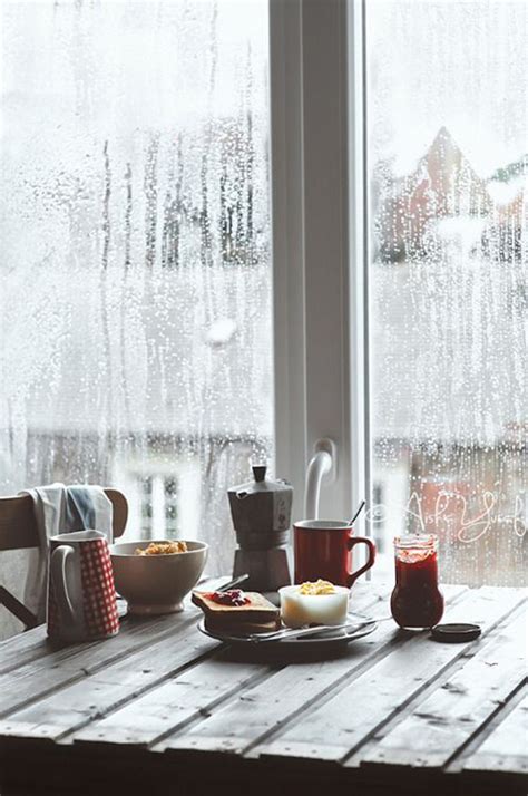 10 Cozy Rooms For Cold And Rainy Days