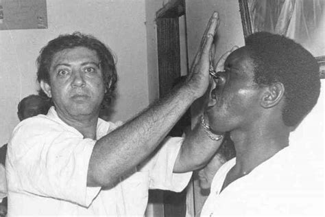 O presidente ainda criticou rosa weber e cármen lúcia por serem mulheres e terem votado pela amante e ainda citou marco aurélio. Moradores de Abadiânia dizem não acreditar em denúncias contra João de Deus - Nacional - Estado ...