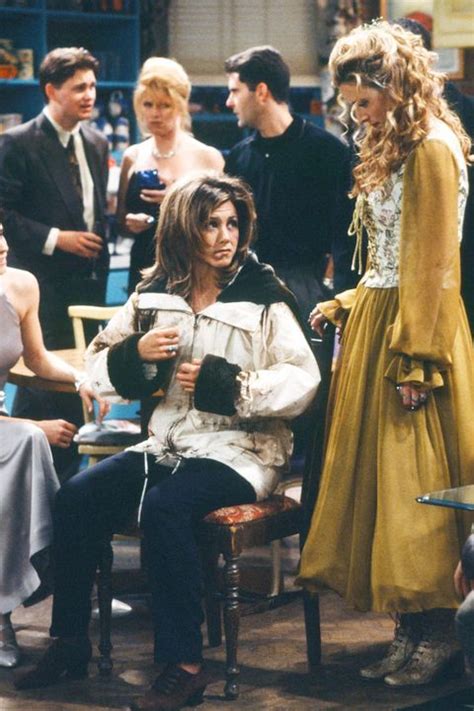 The quirky and cool phoebe buffay was known for her eccentric personality and a wardrobe to match. 40 Kooky Phoebe Buffay Fashion Moments You Forgot You Were ...