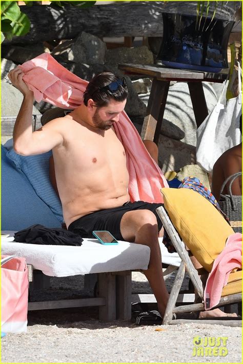 Scott Disick Spotted Going Shirtless During A Beach Day In St Barts Photo Scott