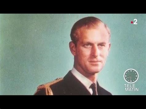 Le prince philip, duc d'edimbourg et mari de la reine d'angleterre, s'est éteint ce vendredi 9 avril, à l'âge de 99 ans. Carré VIP - Philippe d'Edimbourg - YouTube