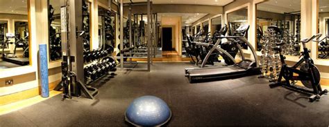 The canary wharf health club is located at one cabot square, canary wharf, london, e14 4qj. Four of the Best Gyms in London to start your training