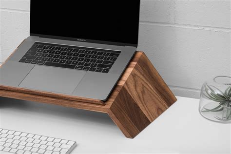 Wooden laptop stand walnut | Wooden laptop stand, Laptop stand, Diy