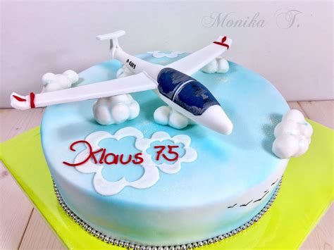 Mamilade ausflugstipps bietet dir eine umfangreiche auswahl an tipps und locations für den. Torte mit Flugzeug ️ Fondant Motivtorte | Motivtorte ...