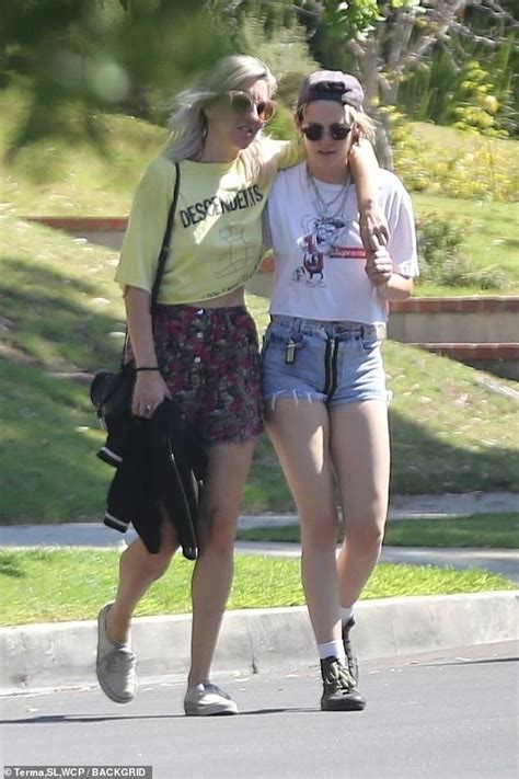 Dylan meyer just made her and kristen stewart's relationship instagram official. Kristen Stewart shares a passionate kiss with writer Dylan ...