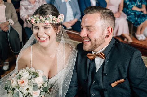 Schönste brautkleid für den schönesten tag. Sophie & Jonas | Blickwinkel Burgard Hochzeitsfotografie