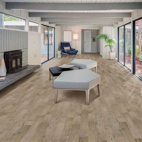 In our review of bruce hardwood flooring, we're going to cover their collections and give you an idea of what to expect from the company in regards a: Product Image 2 | Engineered hardwood flooring, Engineered ...