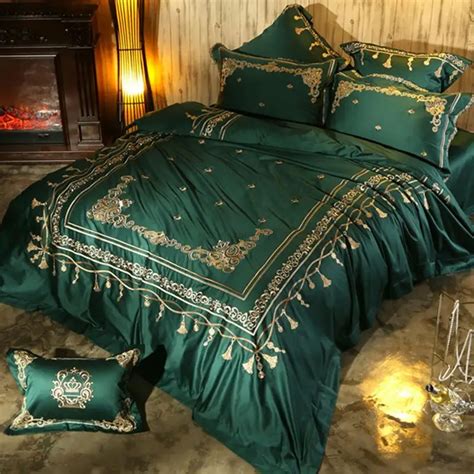 Green 120s Egyptian Cotton Luxury Embroidery Bedding Set 46pcs King