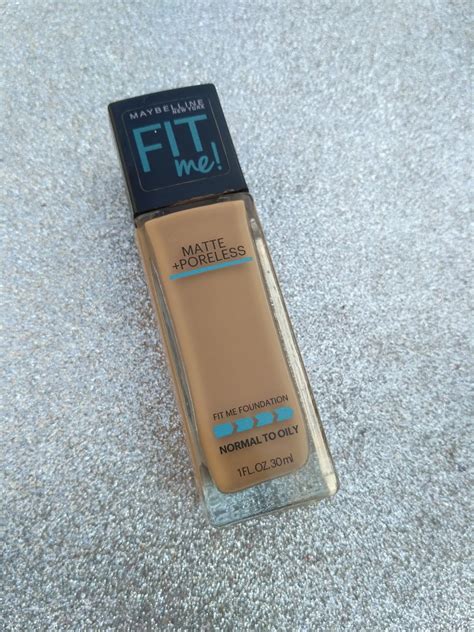 Maybelline Fit Me Matte Poreless Foundation In The Shade Golden Caramel Review