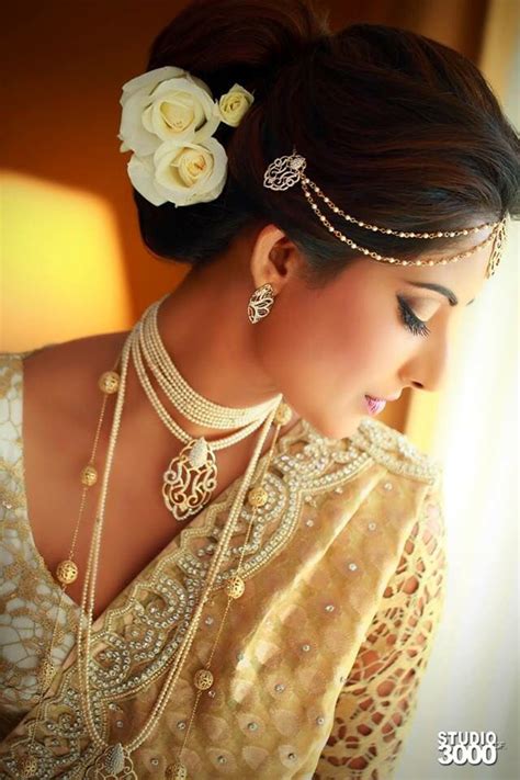 Stunning Modern Kandyan Bride Bride Indian Bridal Sri Lankan Bride
