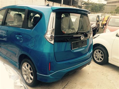 Cermin biasanya dibuat dengan kaca yang dilapisi perak atau air raksa dibagain sisinya atau bisa menggunakan lelehan aluminium, semua dilelehkan dan dilapisi dibagian belakang. Perodua lancarkan Perodua ALZA S dan Myvi SX hari ini ...
